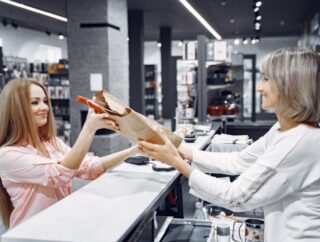 Wadliwy sprzęt kupiony na raty – kto ponosi odpowiedzialność